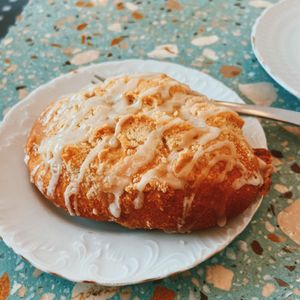 Blueberry flavoured polish baked good (can’t remember the name)  at Baja Wegańska Cukiernia in Warsaw