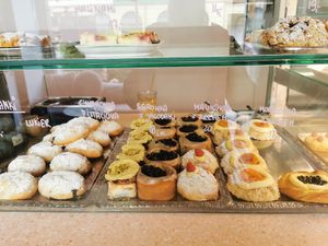 Options on a Friday in August 24 at Baja Wegańska Cukiernia in Warsaw