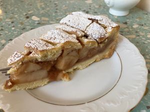 Apple tart (szarlotka) at Baja Wegańska Cukiernia in Warsaw