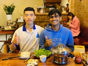 There are many young people who love to eat vegan  at Tinh Quan in Da Nang