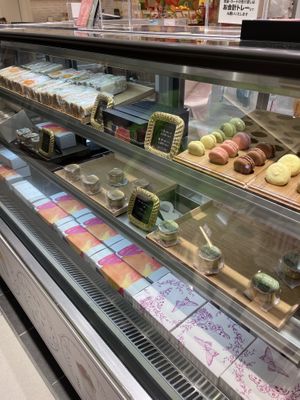 Vegan options all together(other display has non-vegan sweets) at Gion Iriser Vegan Sweets in Osaka