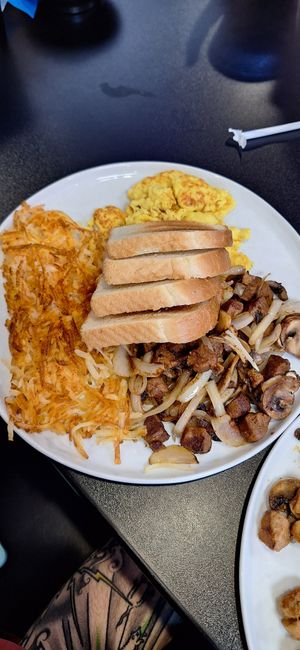 Vegan steak n eggs at Black & Blue Diner in Las Vegas