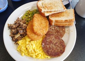 Nice N Easy with some additional mushrooms and green peppers at Black & Blue Diner in Las Vegas