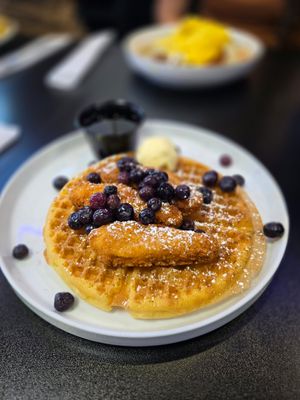 Chkn and waffles at Black & Blue Diner in Las Vegas