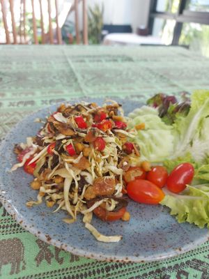 Burmese tealeaf salad at Vlodge Vegan Hotel in Chiang Mai