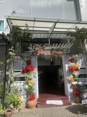 Main entrance   at Vlodge Vegan Hotel in Chiang Mai