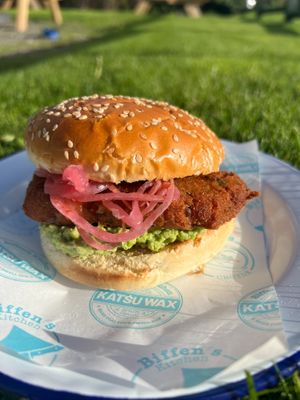 Homemade yellow split pea burger, avo-NO-cado, pinkled onions, chilli jam at Biffen's Kitchen in Croyode