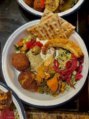 Plant based Moroccan meze bowl  at Biffen's Kitchen in Croyode