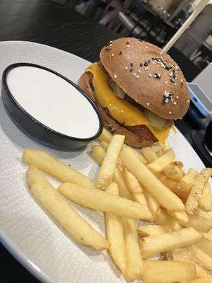 Cheeseburger  at VegStyle Bistro in Lucenec