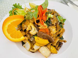 Pad see ew  at Yaowarat in Toronto