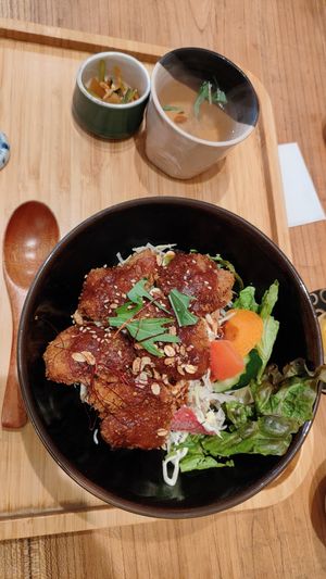 Bowl de arroz at Cafe Ren - Nakagyo in Kyoto