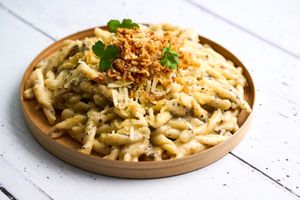 Truffle Mac N Cheese at Good n Vegan in Berlin