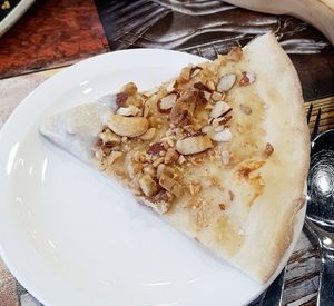 Cream cheese pizza with nuts at Think Vegan in Seoul