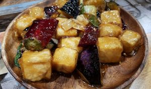 Sweet & Sour Tofu with Eggplant - close-up at Think Vegan in Seoul