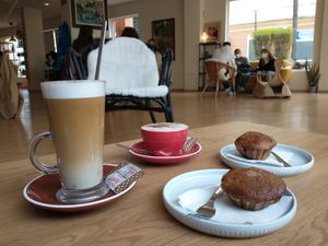 Pumpkin Spiced Latte, Hazelnut Capuchino, and nutella muffins (ALL VEGAN!) at Cafe Cactus in Jerez