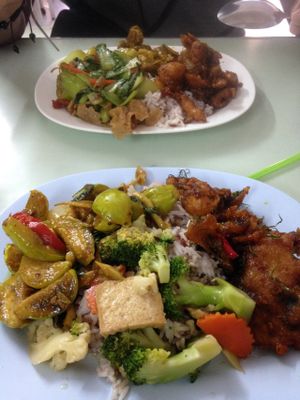 Amazing food. We spent lunch wondering how to reconstruct these dishes at home. at Tien Sin - Si Wiang in Bangkok