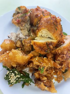 3 dishes 75  at Tien Sin - Si Wiang in Bangkok