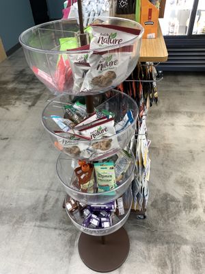 Quick grab vegan snacks  at Urthly Vegan Market in Garden Grove