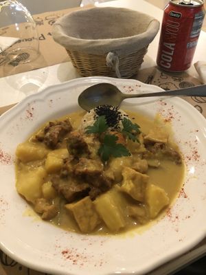 Plato de seitan  at Loving Hut in Madrid