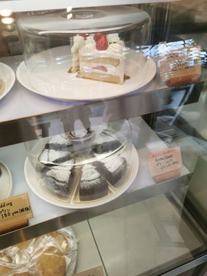 Display at Marbre Vegan in Tokyo