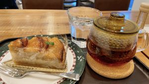 アップルパイがとても美味しいです at Marbre Vegan in Tokyo