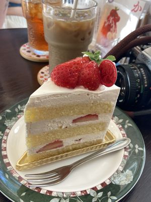 3 layer strawberry cake 🍰   at Marbre Vegan in Tokyo