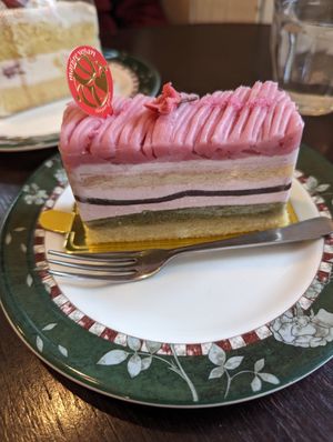 Sakura cake at Marbre Vegan in Tokyo