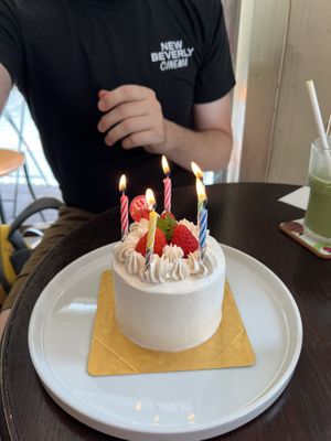9cm strawberry cake  at Marbre Vegan in Tokyo