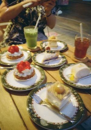 girl dinner at Marbre Vegan in Tokyo