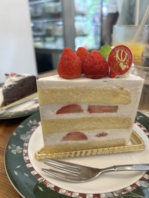   at Marbre Vegan in Tokyo