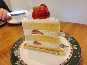 Marbre cake at Marbre Vegan in Tokyo