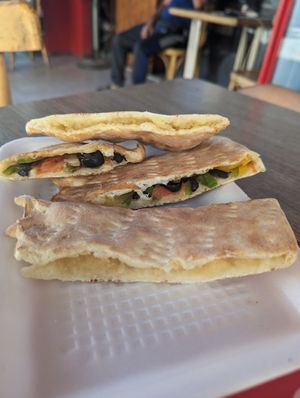 The mixed vegetables and the potato pastry at Yummy bite - لقمة هنية in Wadi Musa