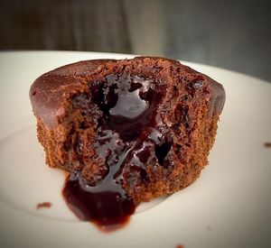 Cupcake 🧁  de chocolate 🍫 con relleno de chocolate 🍫🤤 at Vegan n Veg  in Iquique