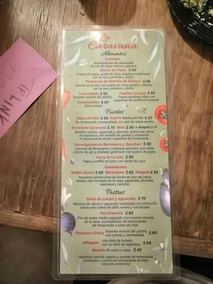 Nuevo menú, alimentos. New menu, food at La Caravana  in Tepoztlan