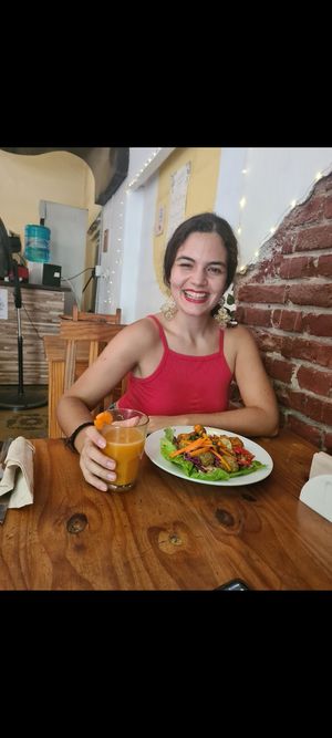 a happy vegan #Veganuary at Alma Casa Vegana in Cordoba