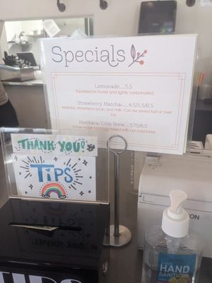 House squeezed lemonade 🍋 Strawberry matcha 🍓 🍵 summer specials at Cafe Capello in Reno