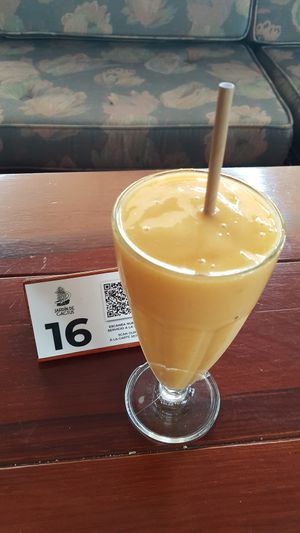 Jardín de Cactus | Papaya, mango and pineapple 5.00 at Cactus Garden in Lanzarote