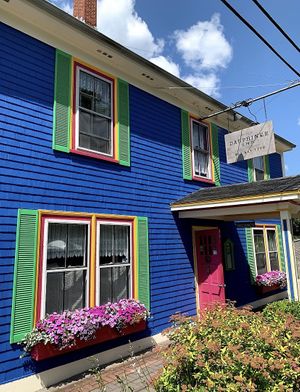 Front of restaurant at The Tuna Blue in Hubbards