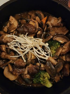 Sizzling mushroom platter at HanGawi in New York City