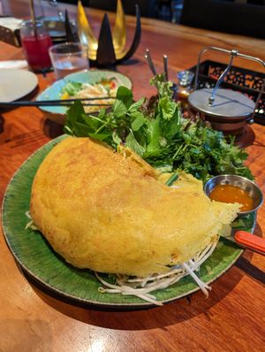 Vegan Banh Xeo, Vietnamese pancake at Ginger Grass in Tokyo
