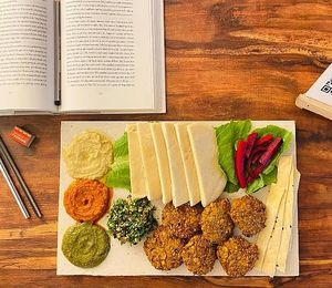 Mezze Platter at EnvAiroH in Daman