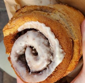 Cinnamon rolls at Zaza Coffee Shop in Toulouse