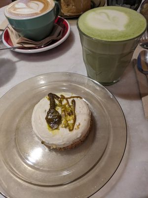 Vegan pistachio cheesecake and matcha on the side at Zaza Coffee Shop in Toulouse
