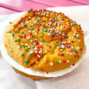 Lychee Whoopie Pie at Mama Dut in Portland