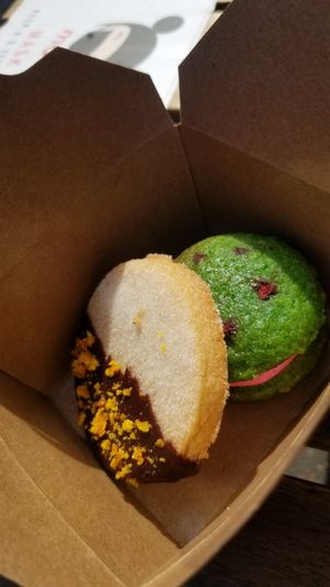 Lemon shortbread cookie & pandan rose whoopie pie at Mama Dut in Portland