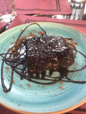 Brownie vegano at Zelaik Gastrobar in Pamplona