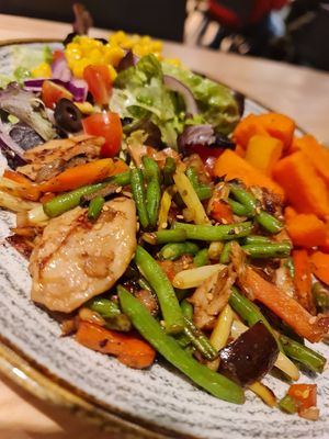 plato veggie at Zelaik Gastrobar in Pamplona