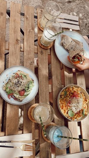 Lunchtime   at Breens Deli in Mallorca