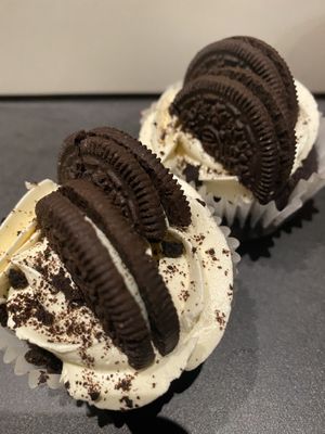 Oreo cupcake 🧁  at Vegan Funtastic in Den Helder