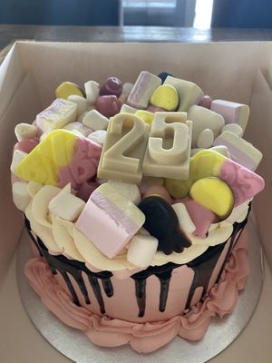 🎂  at Vegan Funtastic in Den Helder